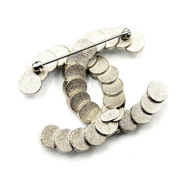 Chanel Rare Silver CC Mother of Pearl Button Brooch - Picture 3 of 3